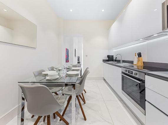 Harley Street Luxury Snug Apartment Лондон Екстериор снимка